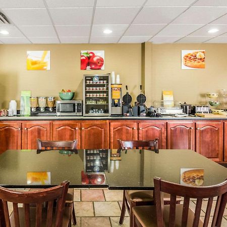 Spark By Hilton Wytheville East Main Street Extérieur photo