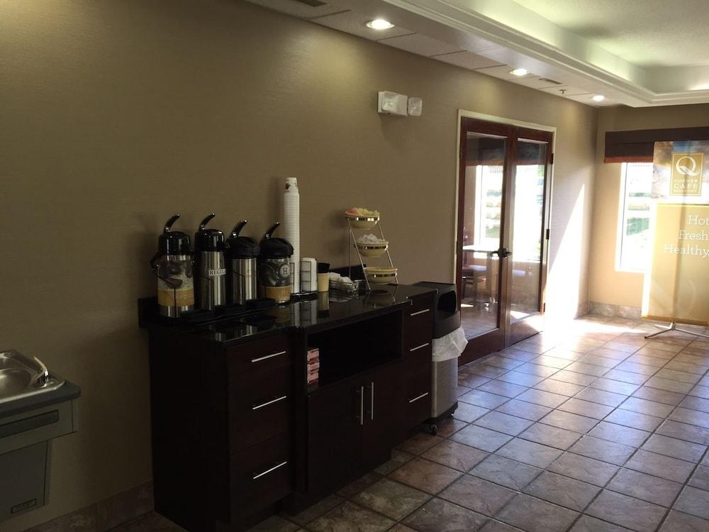 Spark By Hilton Wytheville East Main Street Extérieur photo