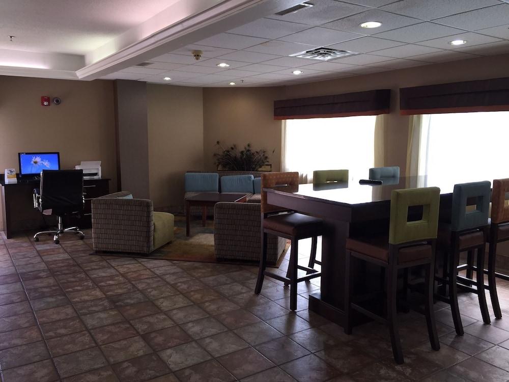 Spark By Hilton Wytheville East Main Street Extérieur photo