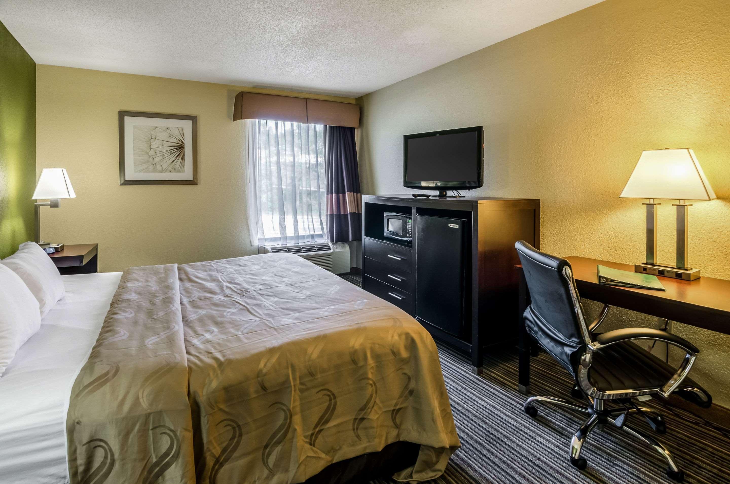 Spark By Hilton Wytheville East Main Street Extérieur photo