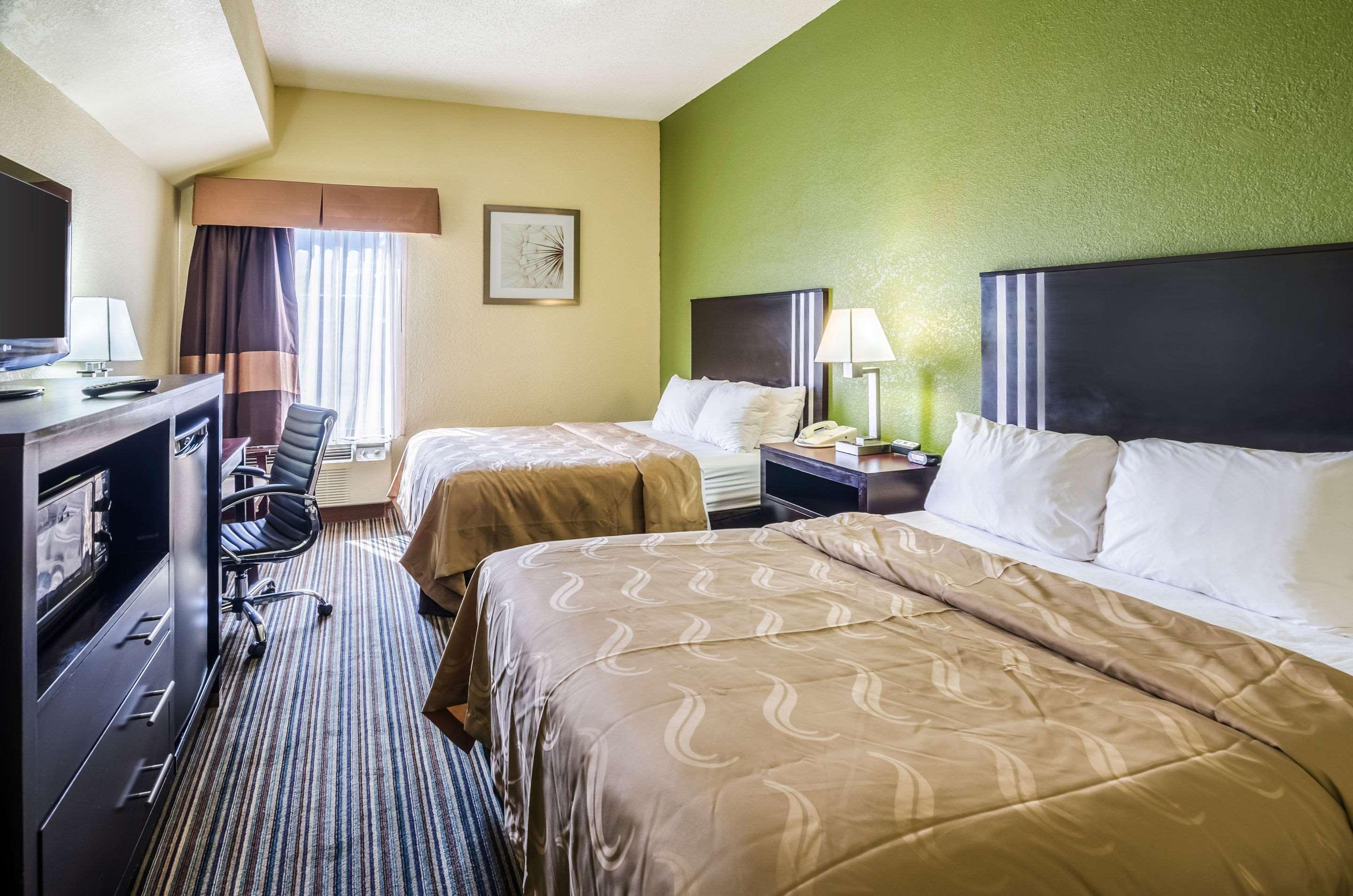Spark By Hilton Wytheville East Main Street Extérieur photo