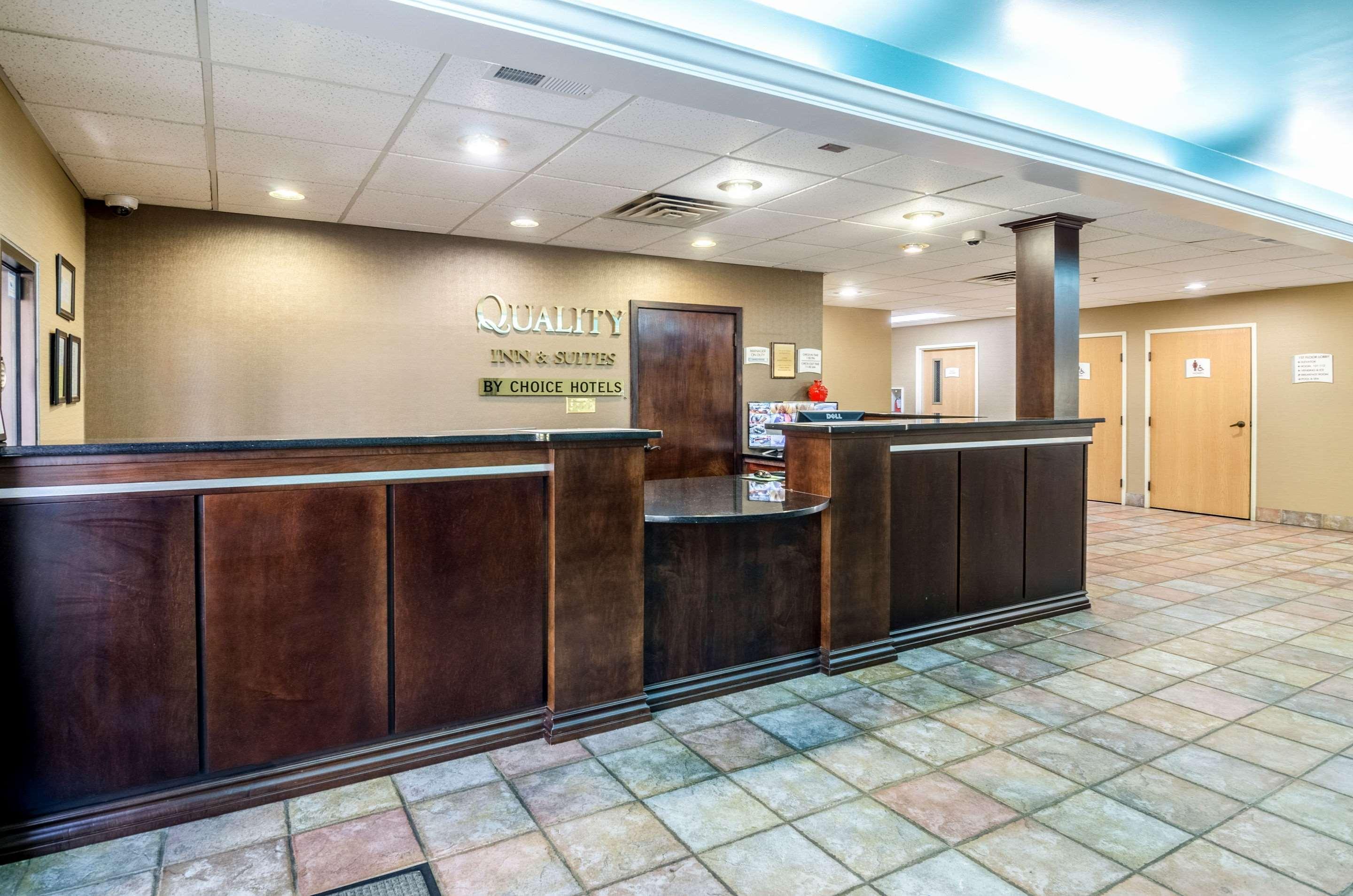Spark By Hilton Wytheville East Main Street Extérieur photo