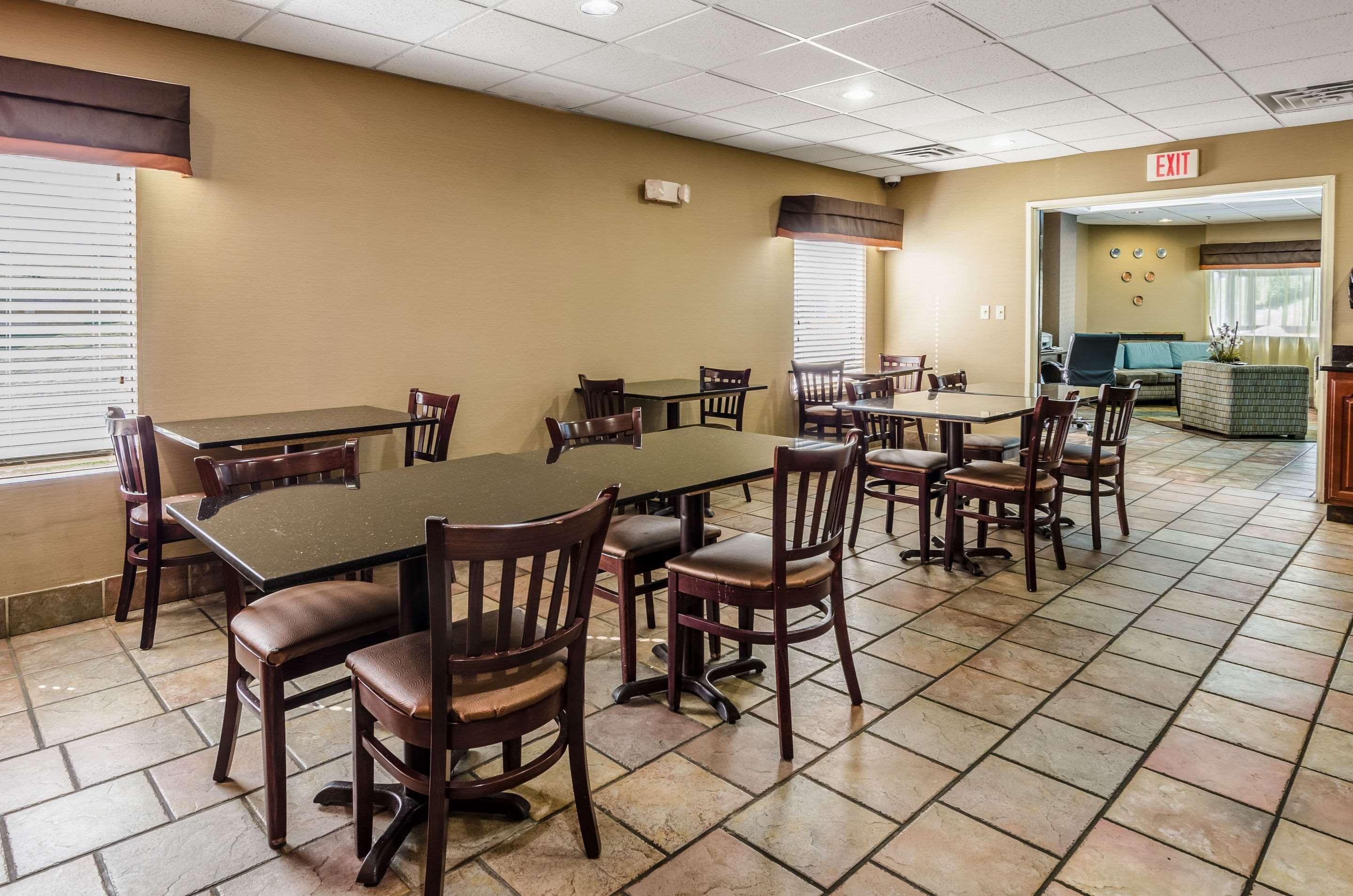 Spark By Hilton Wytheville East Main Street Extérieur photo