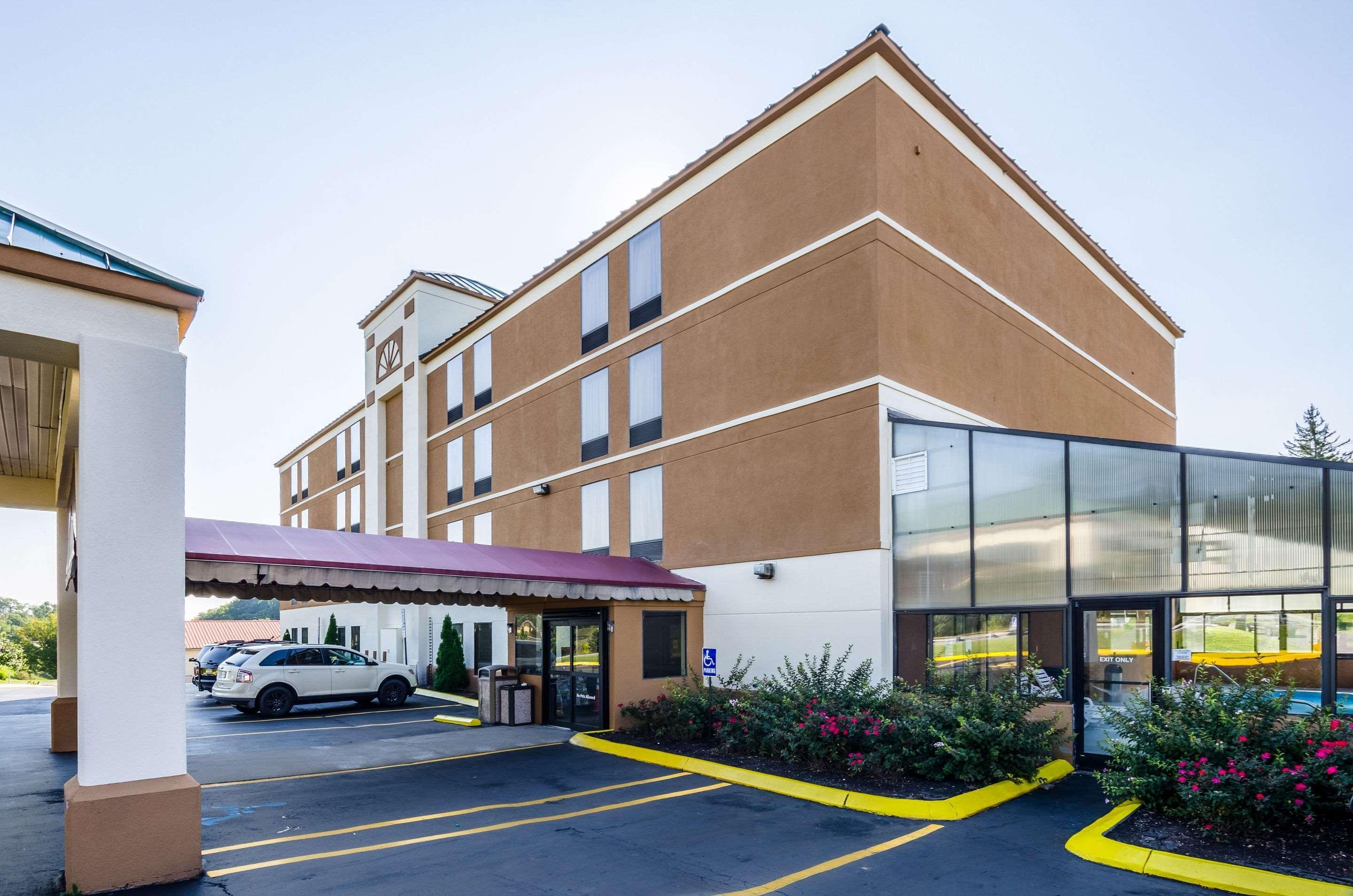 Spark By Hilton Wytheville East Main Street Extérieur photo