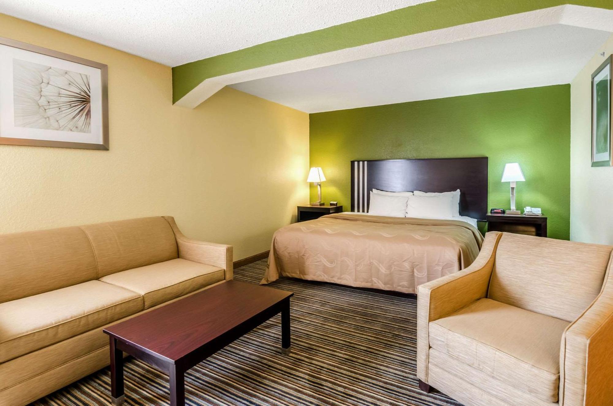 Spark By Hilton Wytheville East Main Street Extérieur photo