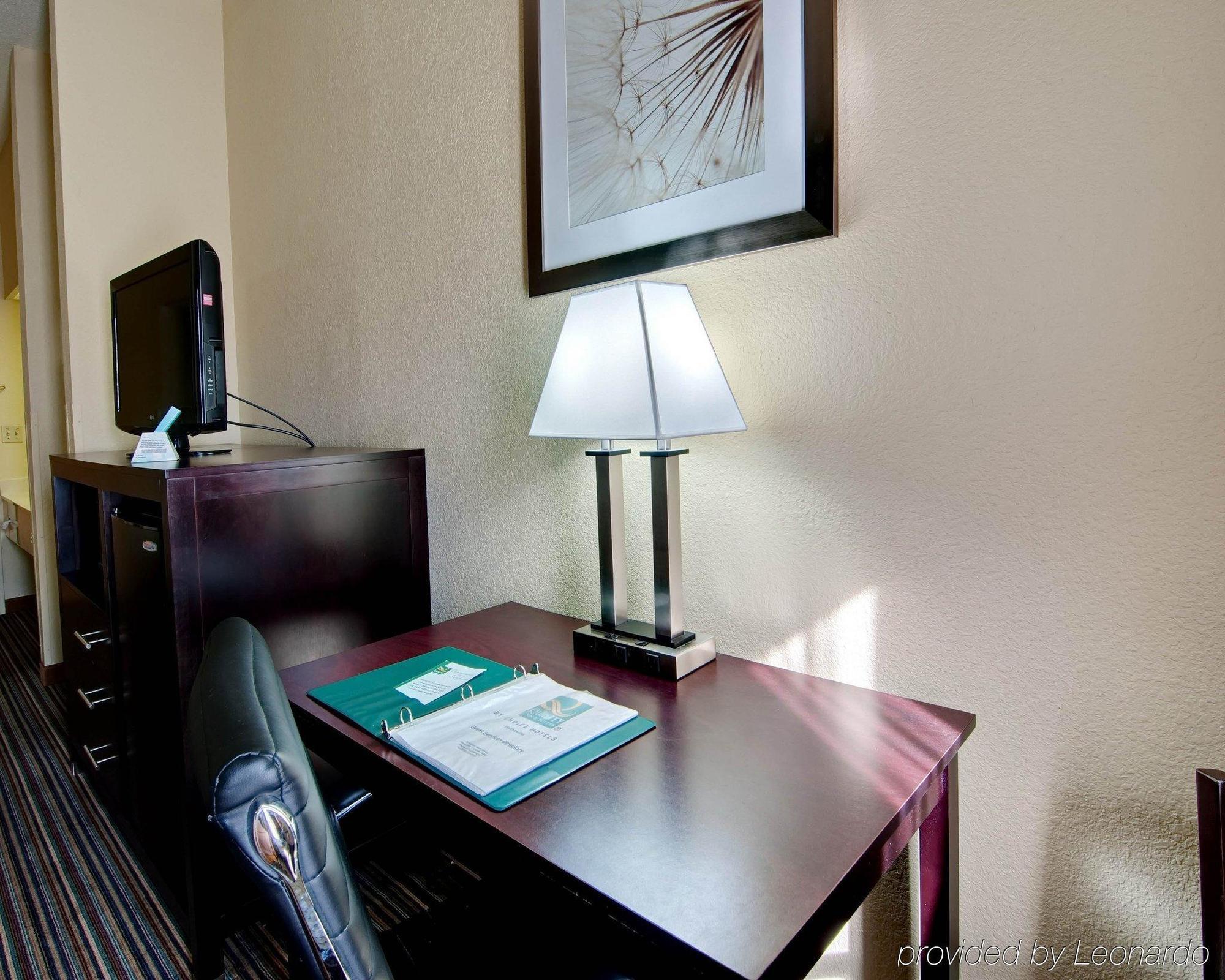 Spark By Hilton Wytheville East Main Street Extérieur photo